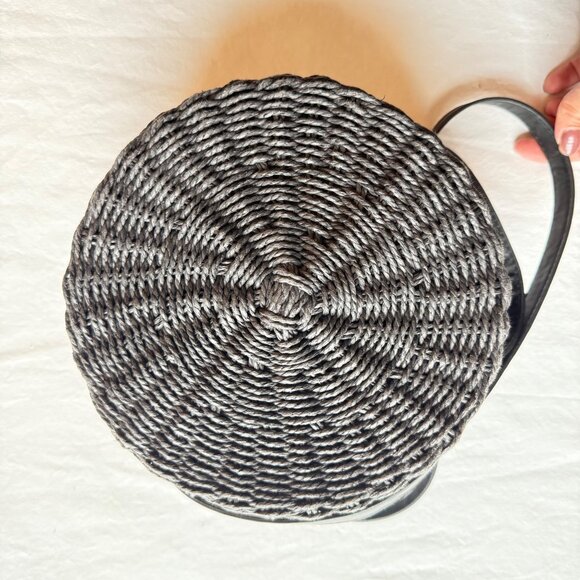 Round Black Woven Crossbody Bag W Leather Strap Magnetic Closure By World Market - Picture 8 of 11